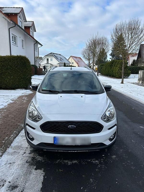 Gebraucht Ford Ka Active 86 PS (63 kW) 2019 Weiß Kleinwagen