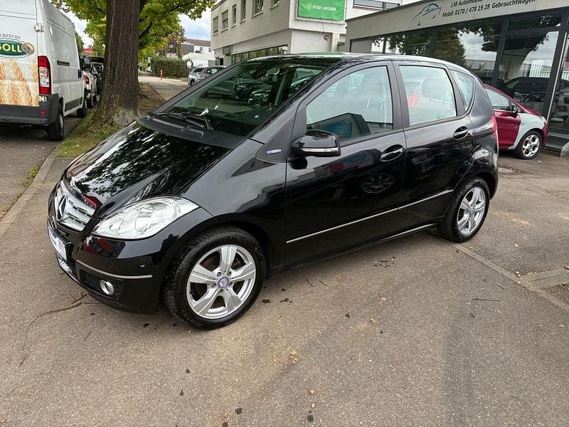 Schwarz Gebraucht 2012 Mercedes A160 Avantgarde Limousine | 6.900 € (Fairer Preis) - Bild 1/4