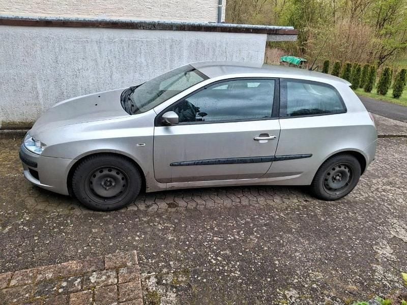 Gebraucht Fiat Stilo 103 PS (75 kW) 2003 Grau Kombi