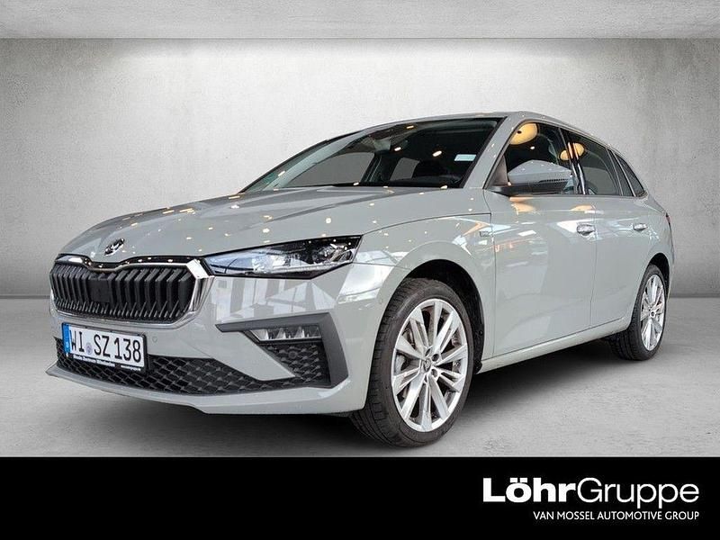 Grau Gebraucht 2025 Skoda Scala Tour Kleinwagen | 26.980 € (Fairer Preis) - Bild 1/4