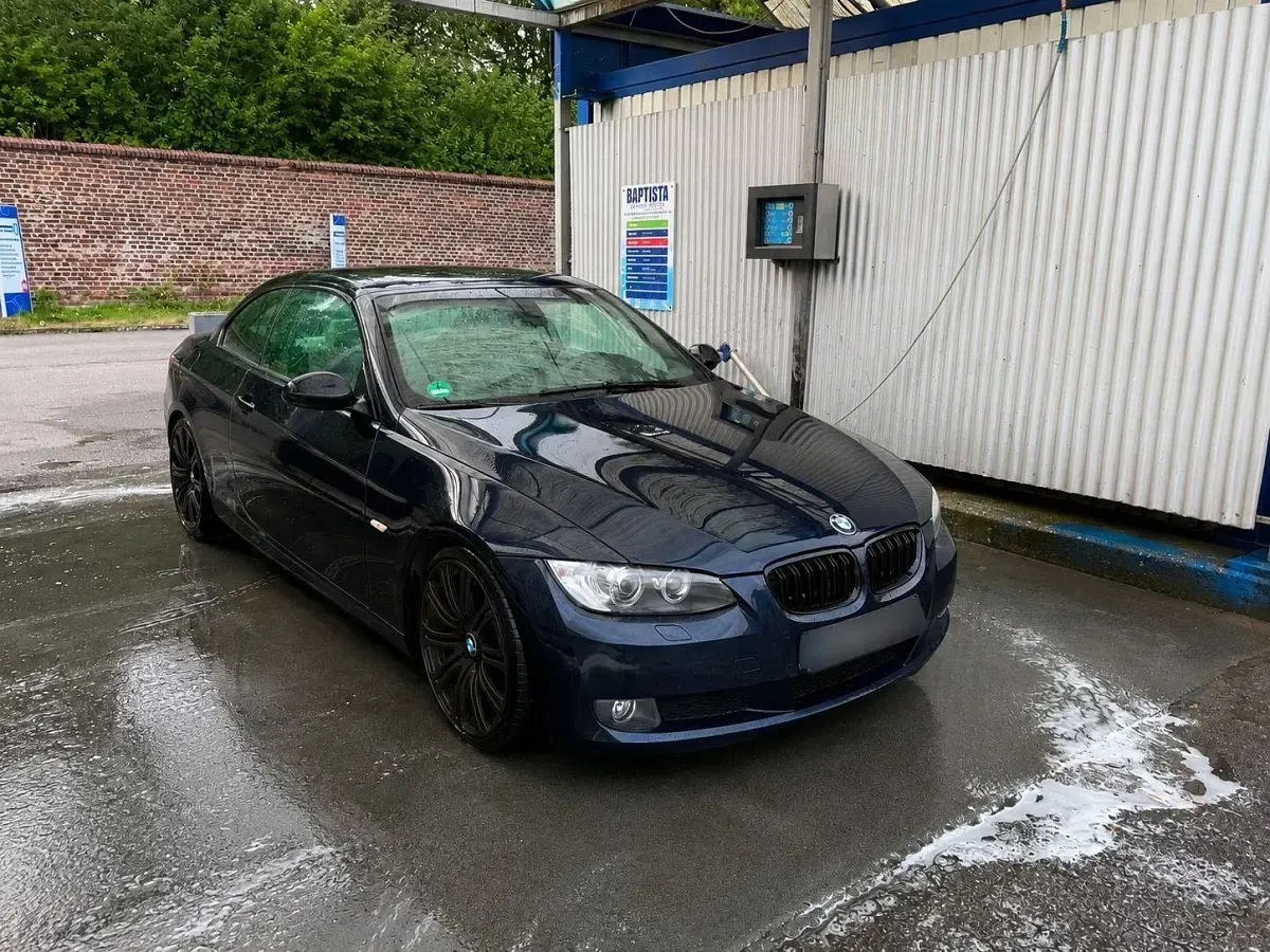Gebraucht BMW 330 Cabriolet 245 PS (180 kW) 2009 Blau Cabrio