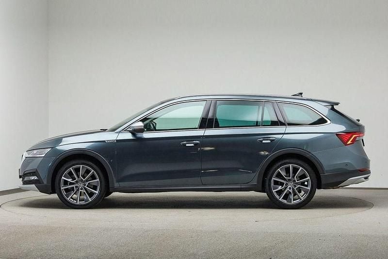 Second-hand Skoda Octavia 200 CP (147 kW) 2022 Gri Break