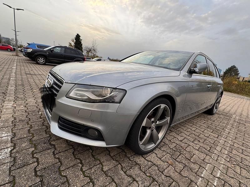Grau Gebraucht 2010 Audi A4 Attraction Kombi | 4.500 € (Fairer Preis) - Bild 1/4