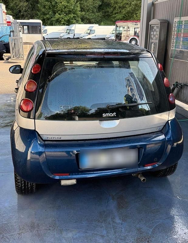 Second-hand Smart ForFour 95 CP (69 kW) 2004 Albastru Hatchback