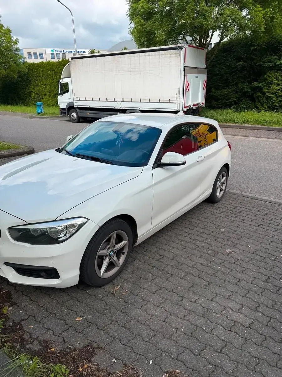 Gebraucht BMW 116 116 PS (85 kW) 2016 Weiß Kleinwagen