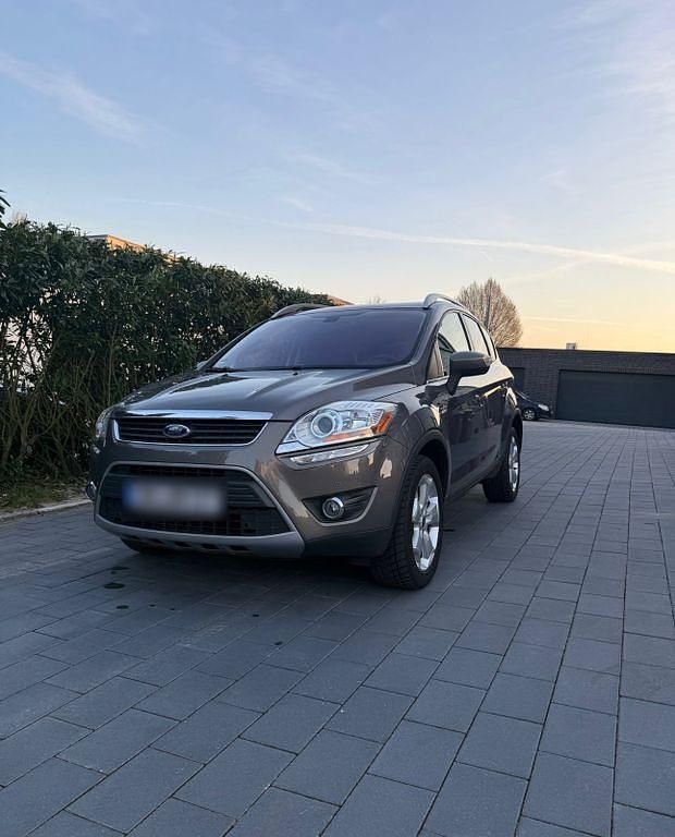 Gebraucht Ford Kuga 140 PS (102 kW) 2012 Braun SUV