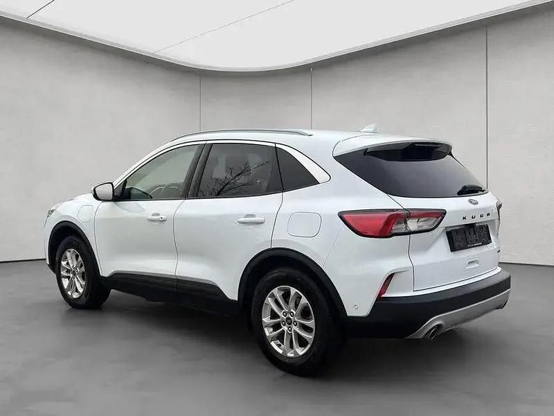 Gebraucht Ford Kuga Titanium 152 PS (111 kW) 2022 Weiß SUV