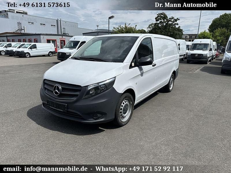 Arktikweiss Gebraucht 2019 Mercedes Vito Van / Kleinbus | 25.466 € (Fairer Preis) - Bild 1/4
