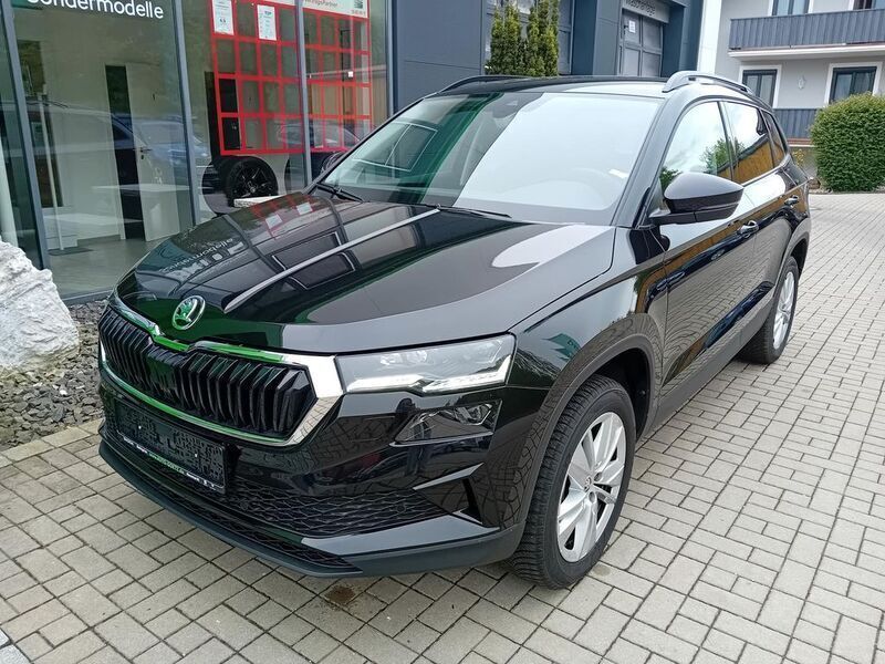Gebraucht Skoda Karoq Selection 150 PS (110 kW) 2024 Schwarz SUV