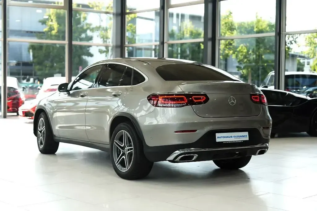 Gebraucht Mercedes GLC200 AMG line 197 PS (144 kW) 2019 Silber SUV