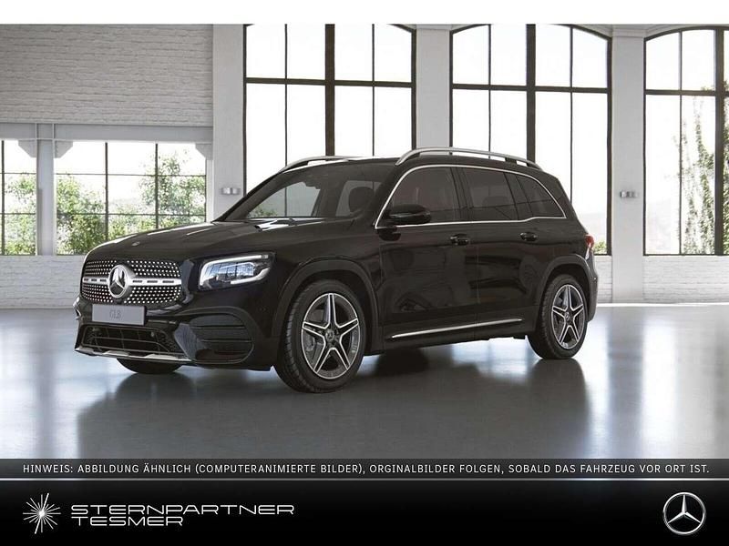 Schwarz Gebraucht 2021 Mercedes GLB200 AMG SUV | 29.990 € (Guter Preis) - Bild 1/4