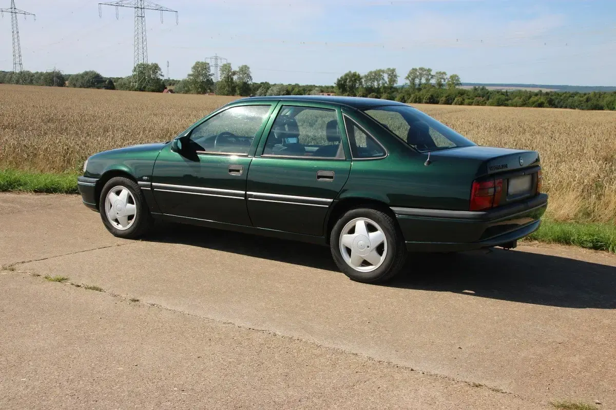 Gebraucht Opel Vectra 116 PS (85 kW) 1995 Grün Limousine