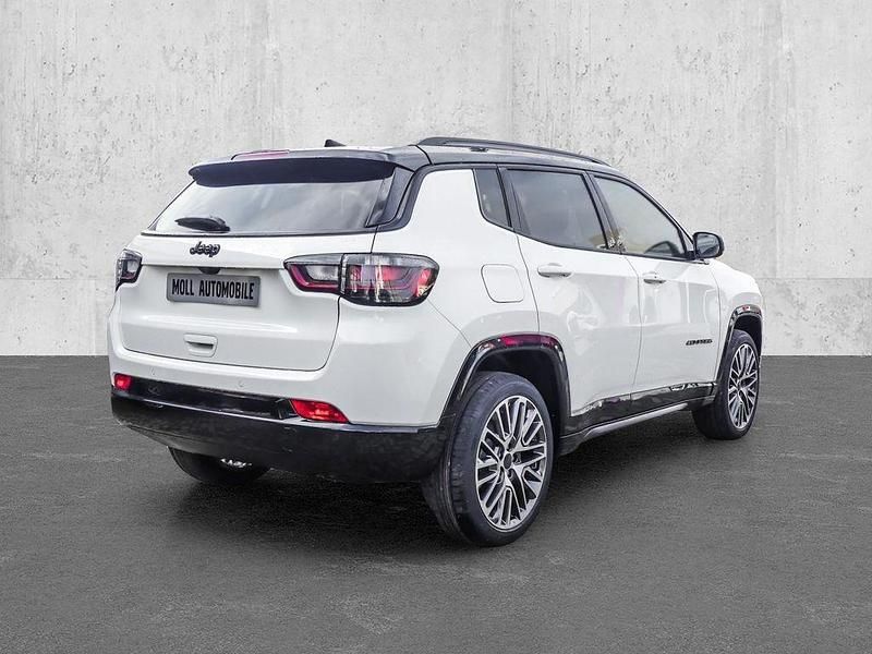 Neu Jeep Compass Summit 131 PS (96 kW) 2025 Weiß SUV