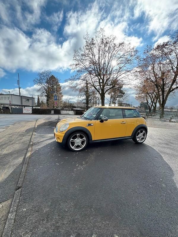 Second-hand Mini Cooper 75 CP (55 kW) 2009 Galben Hatchback
