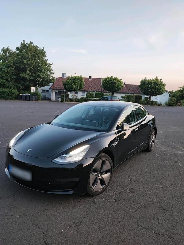 Gebraucht Tesla Model 3 355 kW (484 PS) 2019 Schwarz Limousine