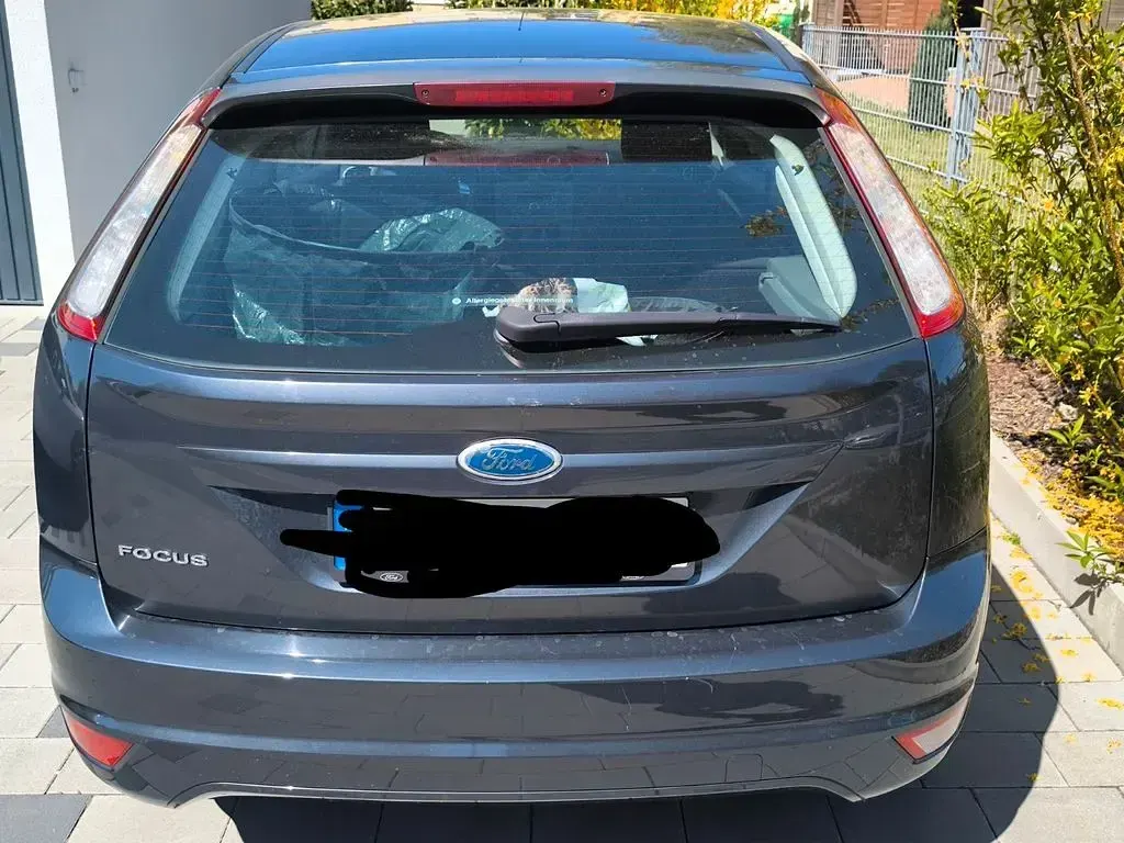 Usata Ford Focus Style 80 CV (58 kW) 2008 Grigio Berlina