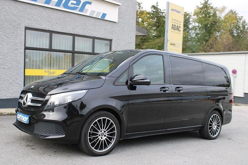 Schwarz Gebraucht 2020 Mercedes V250 Van / Kleinbus | 36.380 € (Superpreis) - Bild 1/4