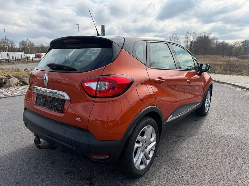 Gebraucht Renault Captur Luxe 90 PS (66 kW) 2014 Orange SUV