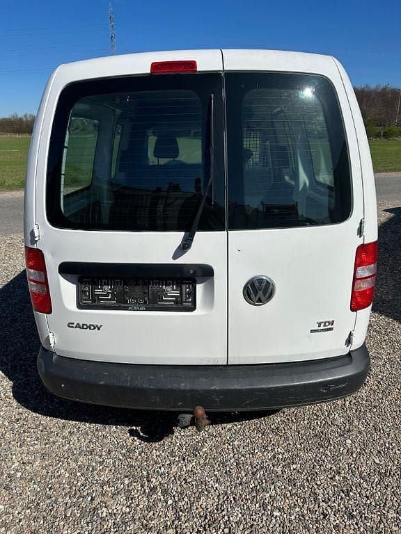 Second-hand VW Caddy 102 CP (75 kW) 2011 Alb Monovolum