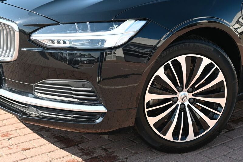 Gebraucht Volvo V90 Core 349 PS (256 kW) 2022 Black stone Kombi
