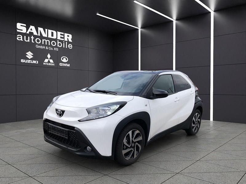 Gebraucht Toyota Aygo 72 PS (52 kW) 2024 Weiß Kleinwagen