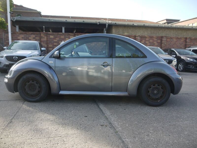 Gebraucht VW New Beetle 102 PS (75 kW) 2002 Grau Kleinwagen