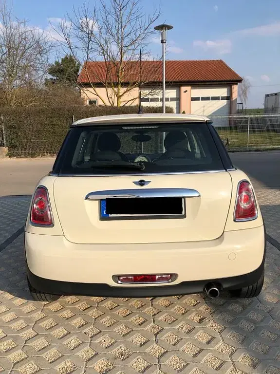 Usata Mini ONE 98 CV (72 kW) 2011 Beige Utilitaria