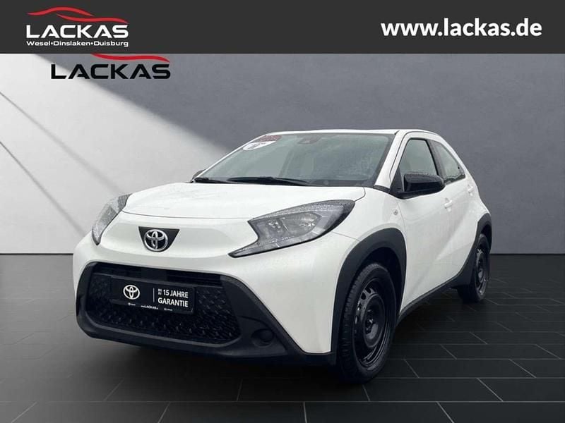 Super white 2 Neu 2025 Toyota Aygo Business Edition Kleinwagen | 15.890 € - Bild 1/4