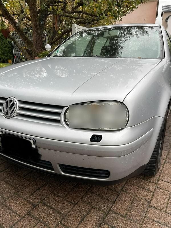 Silber Gebraucht 2003 VW Golf IV Kleinwagen | 450 € (Guter Preis) - Bild 1/4