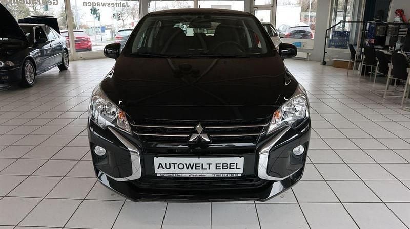 Schwarz Gebraucht 2021 Mitsubishi Space Star Top Limousine | 14.910 € (Etwas zu teuer) - Bild 1/4