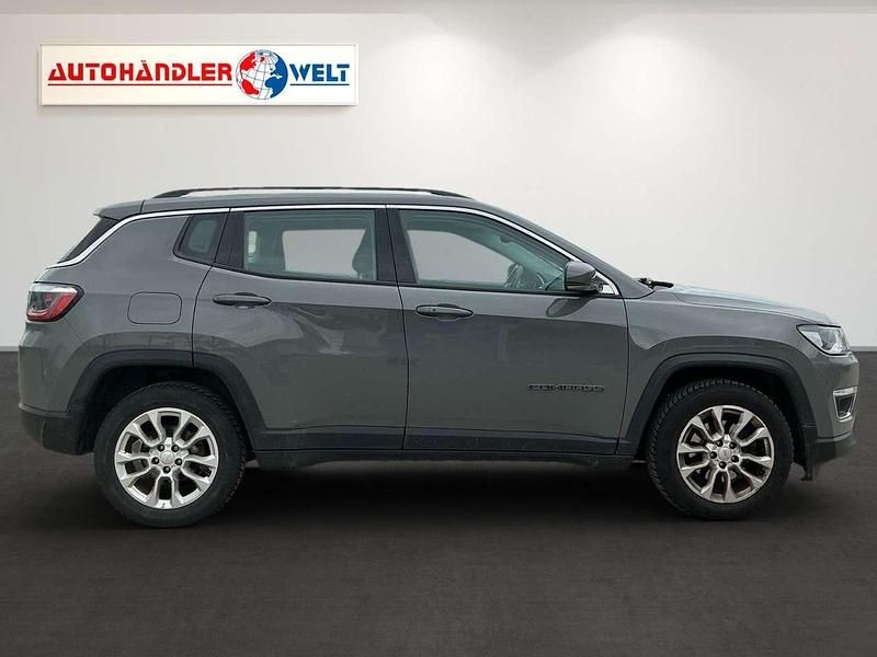 Gebraucht Jeep Compass Limited 150 PS (110 kW) 2021 Grau SUV