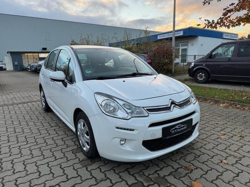 Weiß Gebraucht 2015 Citroën C3 SELECTION Kleinwagen | 5.900 € (Fairer Preis) - Bild 1/4