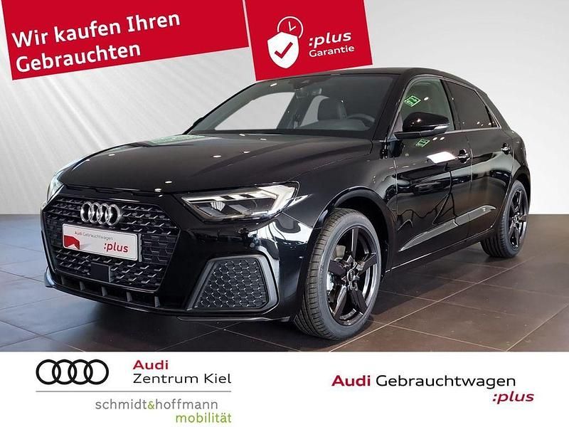 Mythosschwarz metallic Gebraucht 2024 Audi A1 Sportback Ambiente Kleinwagen | 24.980 € (Fairer Preis) - Bild 1/4