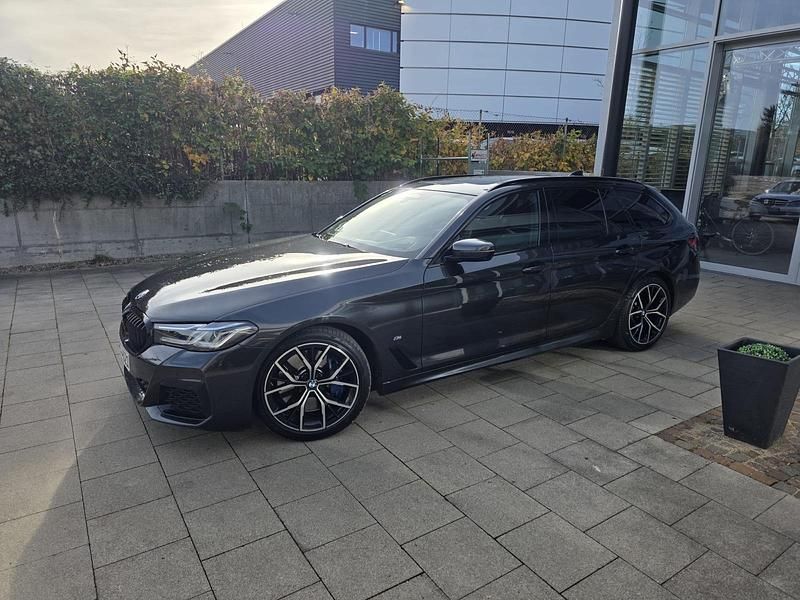 Gebraucht BMW 530 286 PS (210 kW) 2020 Grau Kombi