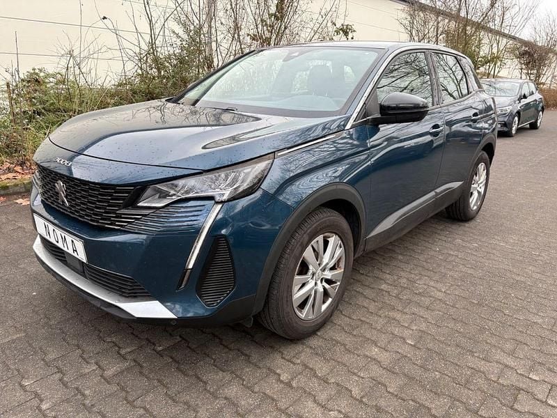 Gebraucht Peugeot 3008 Active 131 PS (96 kW) 2022 SUV