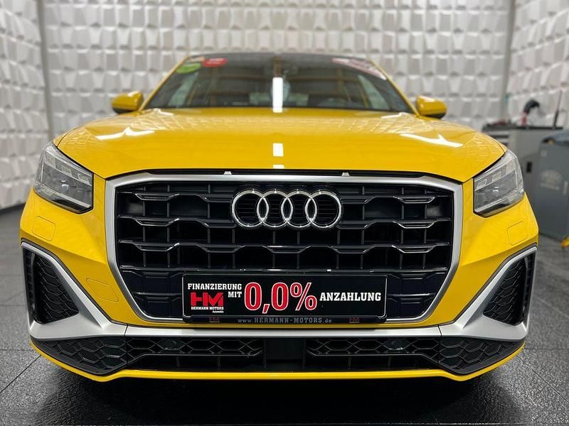 Gebraucht Audi Q2 S-Line 150 PS (110 kW) 2021 Gelb SUV