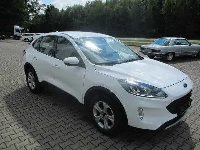 Gebraucht Ford Kuga Cool & Connect 152 PS (111 kW) 2022 Weiß SUV
