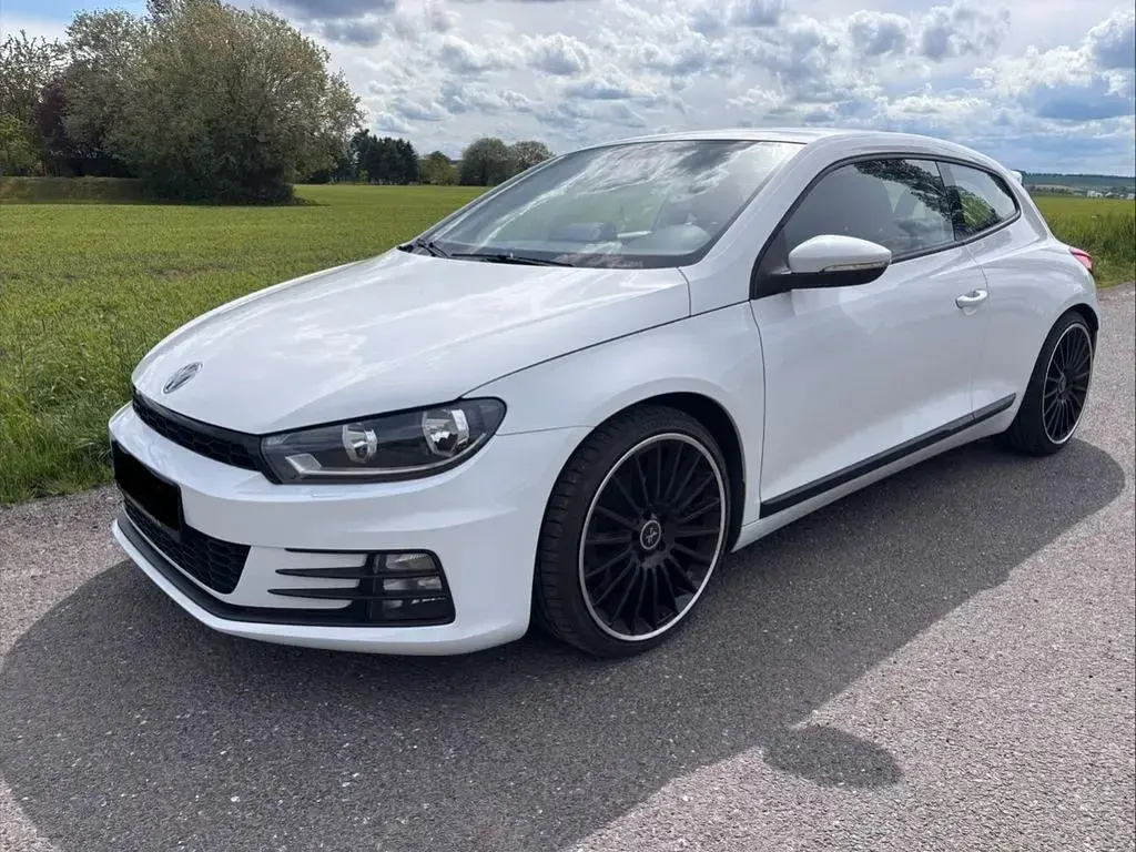 Gebraucht VW Scirocco 125 PS (91 kW) 2015 Weiß Coupé