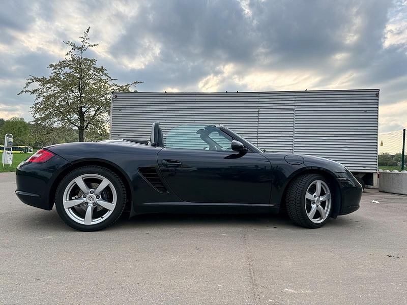 Second-hand Porsche Boxster Basis 245 CP (180 kW) 2007 Negru Cabrio