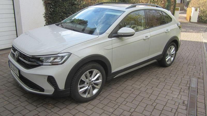 Gebraucht VW Taigo Move 110 PS (80 kW) 2023 Grau SUV