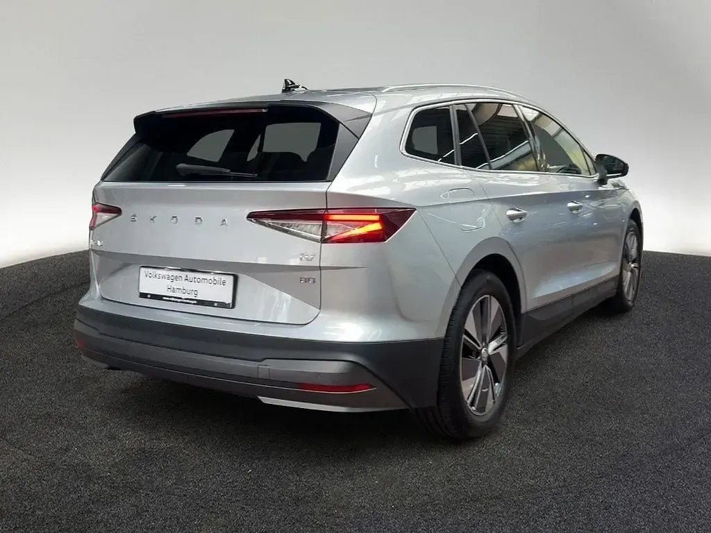Gebraucht Skoda Enyaq iV Loft 150 kW (204 PS) 2022 Silber SUV