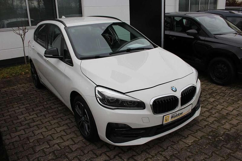 Gebraucht BMW 218 140 PS (102 kW) 2019 Alpinweiss iii Van / Kleinbus
