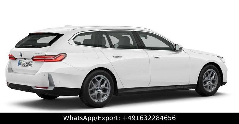 Neu BMW 520 Sport Line 197 PS (144 kW) 2025 Alpinweiß uni Kombi