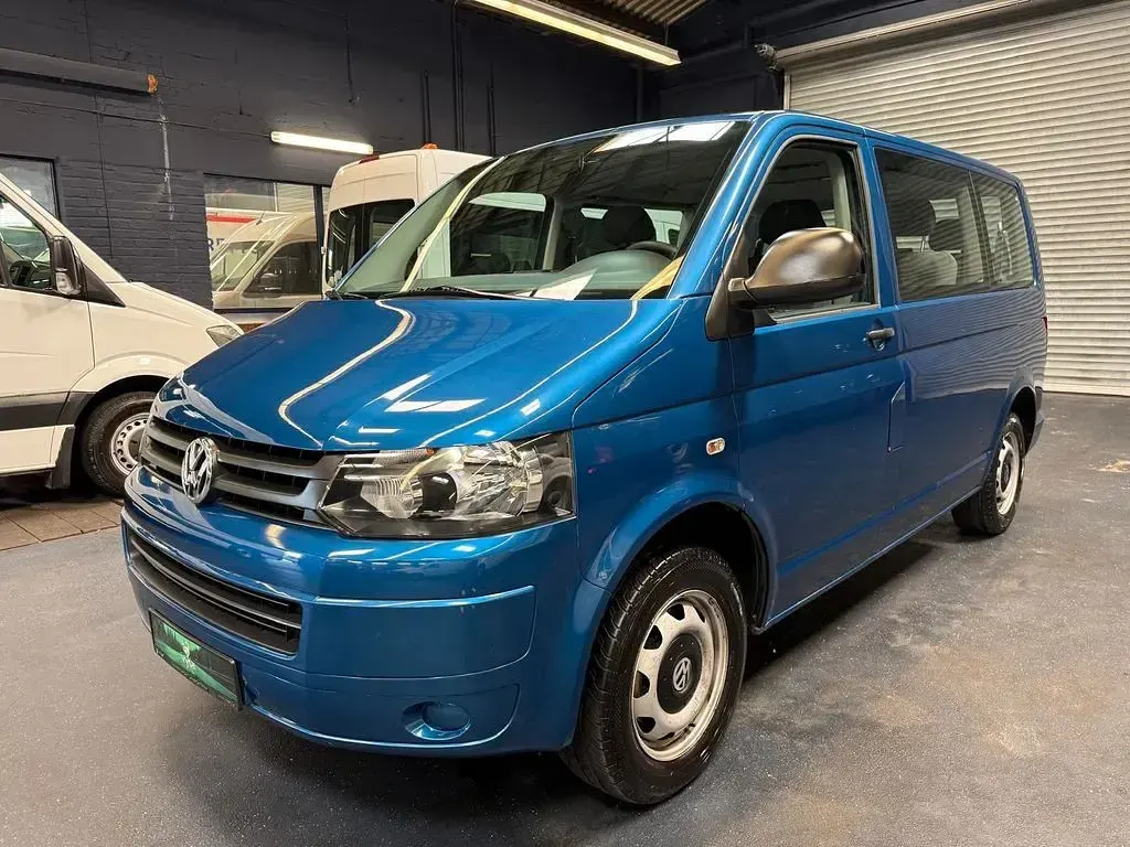 Gebraucht VW Caravelle 140 PS (102 kW) 2013 Blau Van