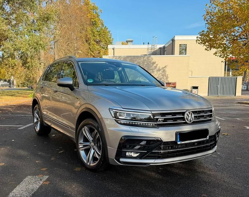 Gold Gebraucht 2018 VW Tiguan R-line SUV | 23.900 € (Superpreis) - Bild 1/4