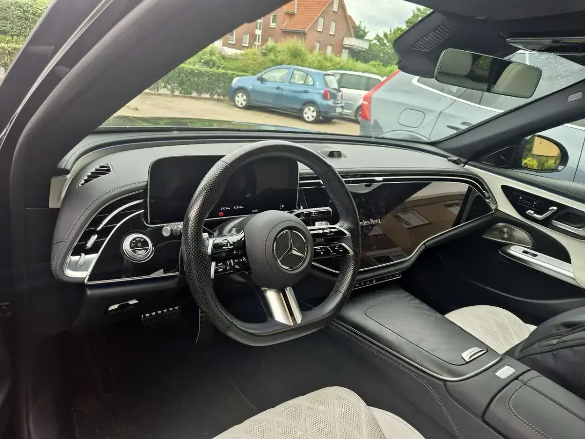 Gebraucht Mercedes E300 Exclusive 197 PS (144 kW) 2024 Kombi