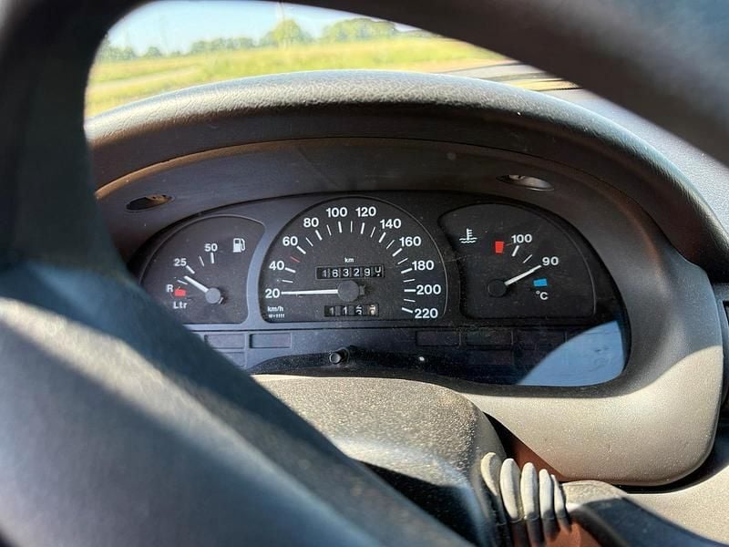 Second-hand Opel Astra 75 CP (55 kW) 1994 Verde Coupe