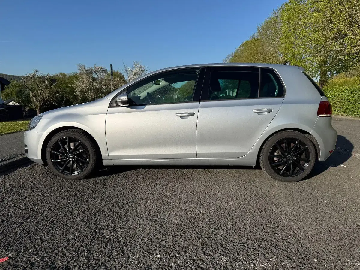 Gebraucht VW Golf VI Highline 160 PS (117 kW) 2011 Silber Kleinwagen
