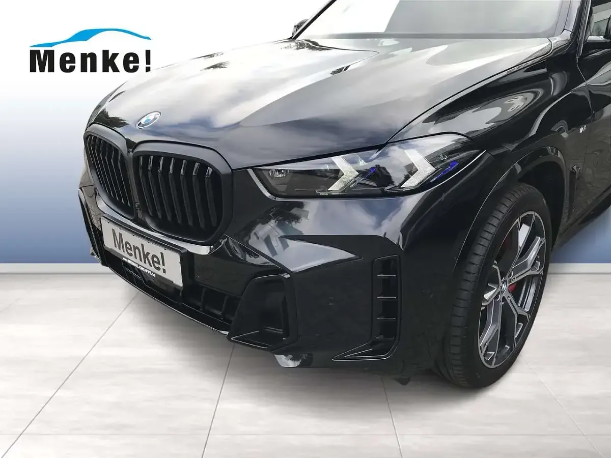 Gebraucht BMW X5 M Sport 352 PS (258 kW) 2025 Black sapphire SUV