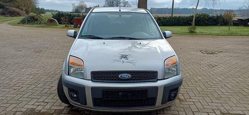 Gebraucht Ford Fusion 80 PS (58 kW) 2009 Silber Kleinwagen